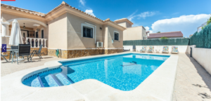 achterkant-villa-casavivalavida-costablanca-8-persoons-huis-prive zwembad